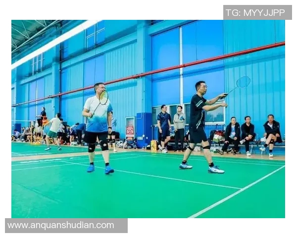 南京羽毛球队配合问题引发热议球员间默契与战术调整成焦点