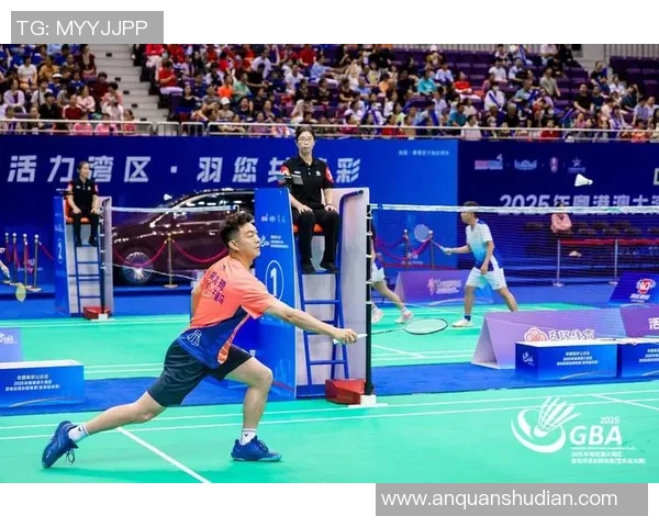 广州羽毛球队整体压制策略解析与深度剖析羽毛球竞技的成功之道 广州羽毛球队整体压制策略解析与深度剖析羽毛球竞技的成功之道