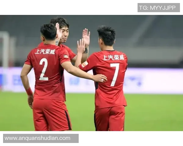 深圳足球队以77分领跑挑战赛积分榜展现强劲实力 深圳足球队以77分领跑挑战赛积分榜展现强劲实力